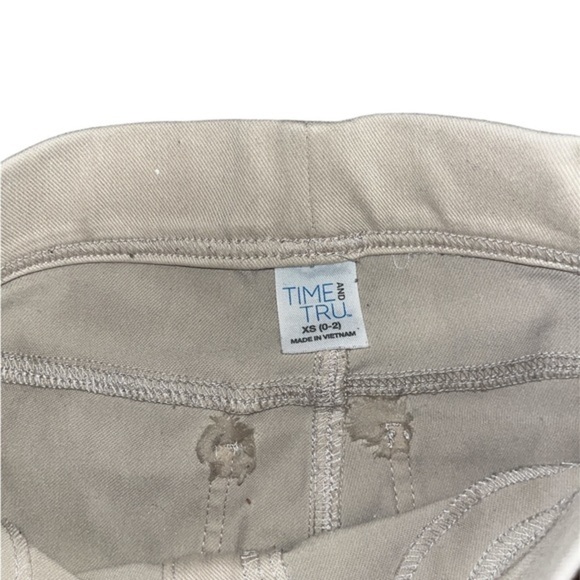Time And Tru Capri Pants - Picture 2 of 3